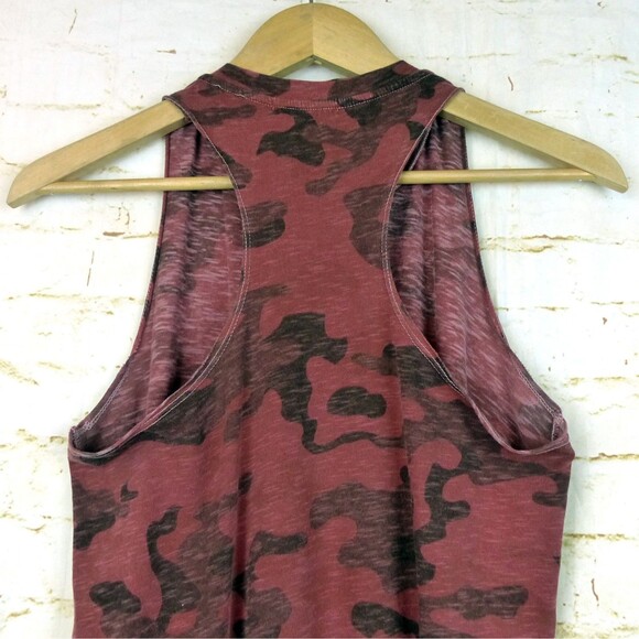 Sundry Tank Top Women 1 S Red Camo Print Racerback Slub Cotton Raw Hem USA Rock - Picture 11 of 12